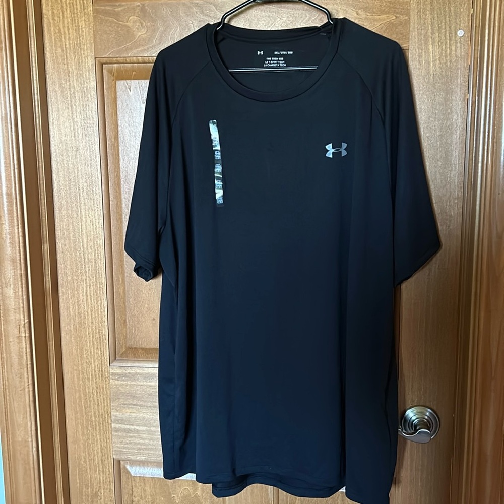 Men’s UnderArmour Tech Tee NWT